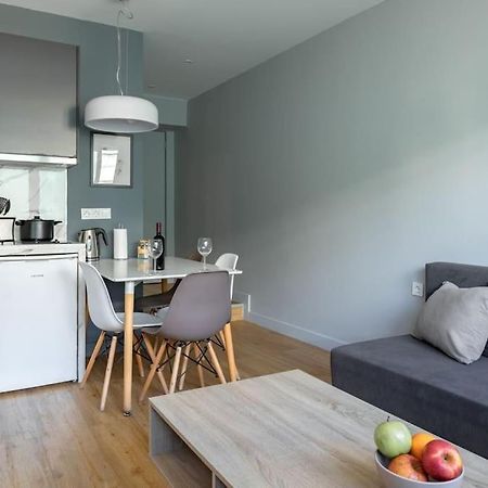 Appartamento Cozy, Luminous And Comfy 5 Min Walk To Acropolis Atene Esterno foto