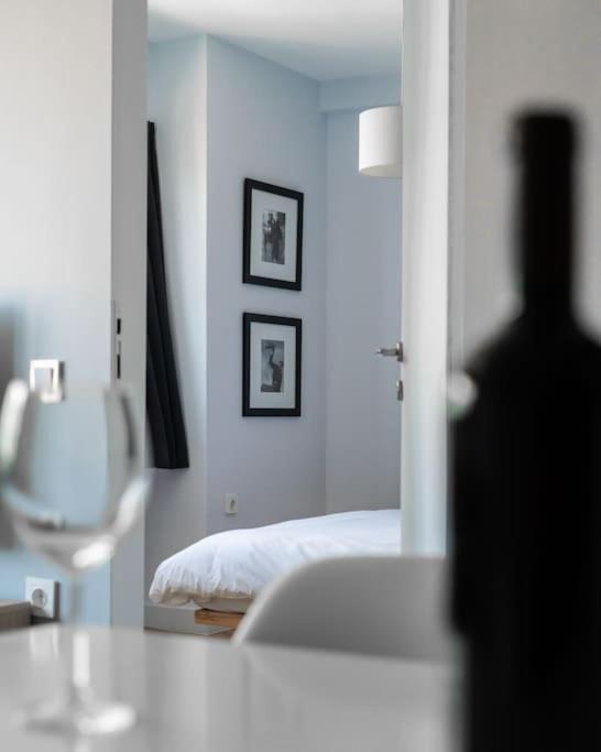 Appartamento Cozy, Luminous And Comfy 5 Min Walk To Acropolis Atene Esterno foto