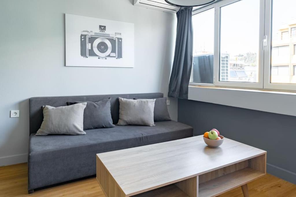 Appartamento Cozy, Luminous And Comfy 5 Min Walk To Acropolis Atene Esterno foto